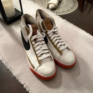 Nike Blazer Size 10.5